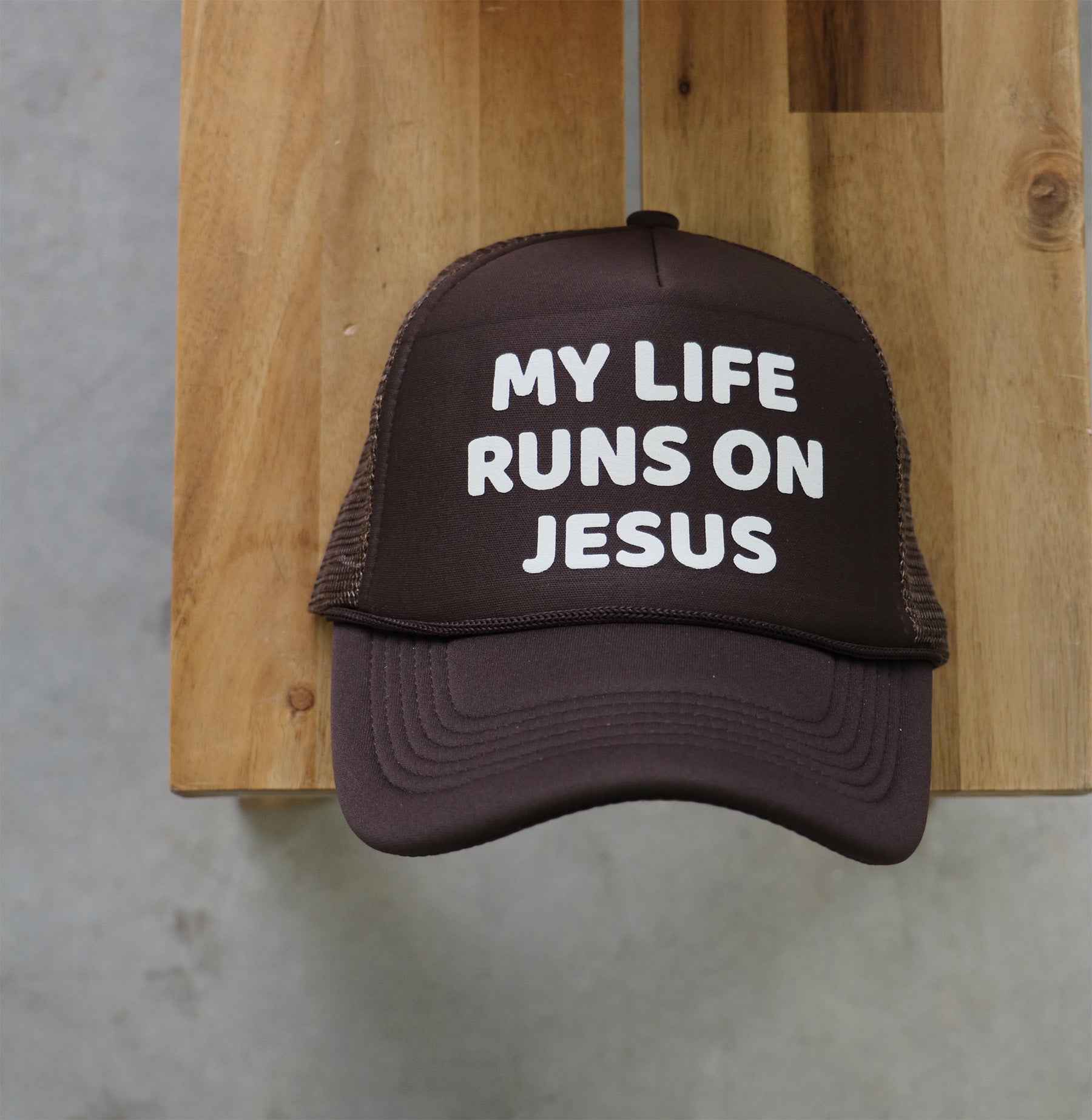 MY LIFE RUNS ON JESUS TRUCKER (ONE SIZE)